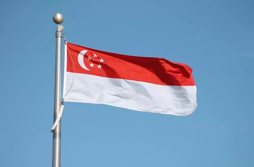 Singapore’s economy is slowly recovering indicating a 0.2% expansion in first quarter of the year