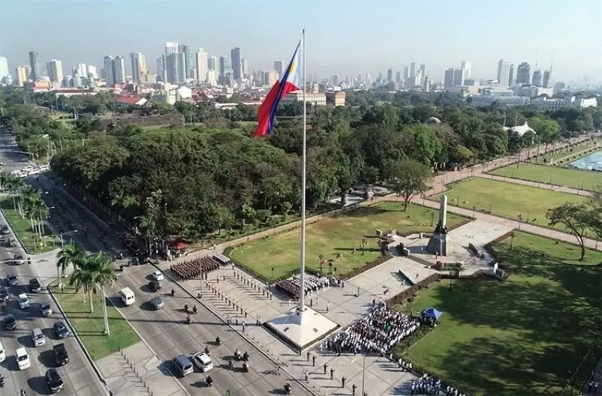 Manila Stands on Effort for Producing Flexible Hospital Beds Over the Surge
