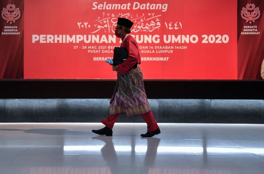 UMNO may or may not resolve its internal issues, says Analysts