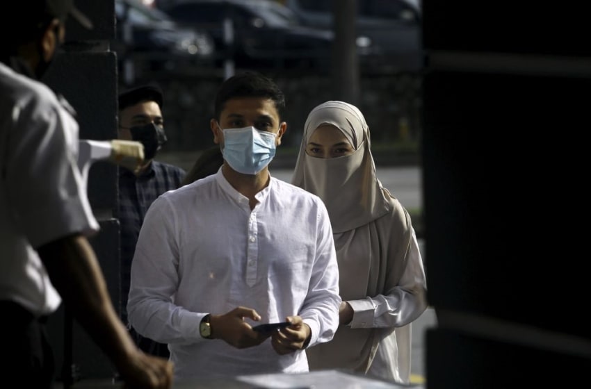 Claims of Neelofa not donning face mask under niqab