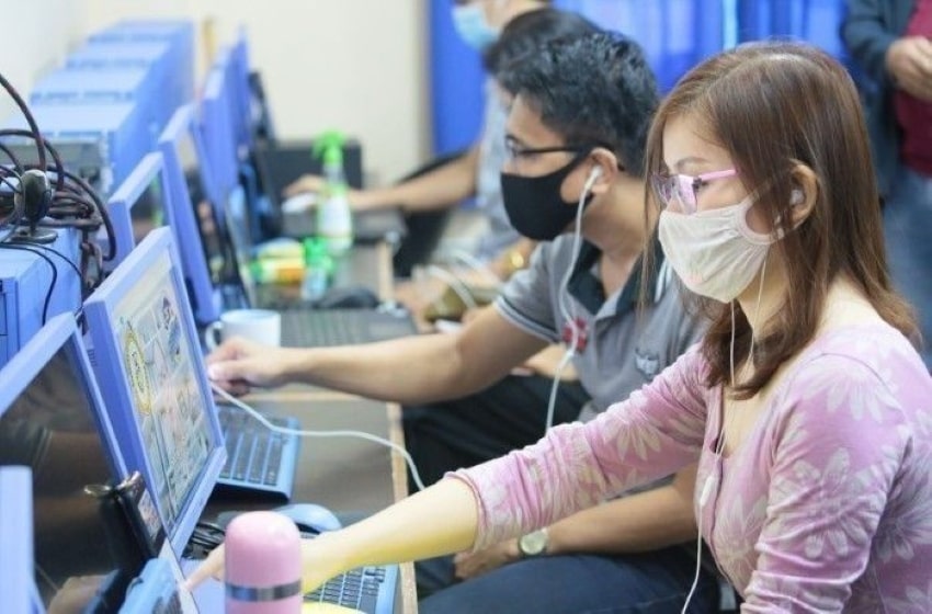The Distribution of Laptops for Teachers Gain Attention