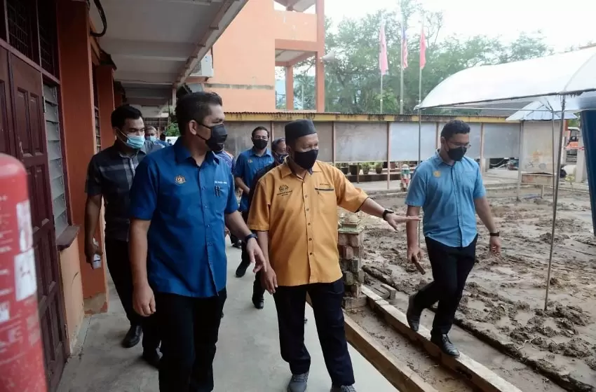 Minister of Education allots RM2.4 million to Yan flood-damaged schools