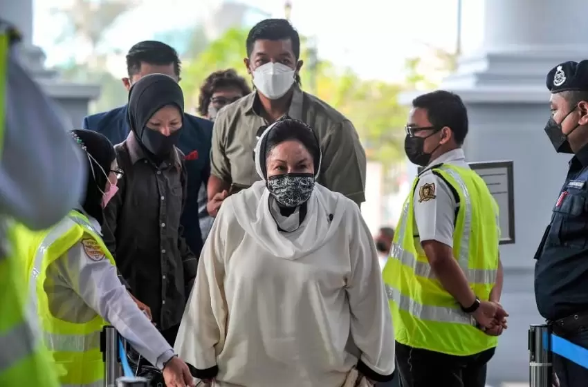 Rosmah loses appeal to dismiss solar project trial