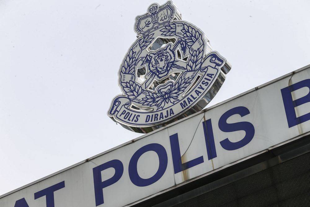 Johor police allegedly lured another officer’s wife criminally