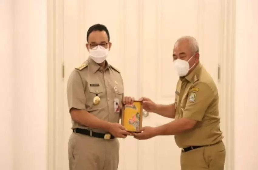 A Collaboration To Improve Waste Management