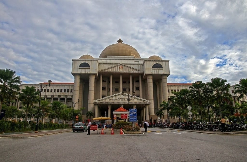 Azalina expresses concern over Putrajaya’s appeal of a citizenship decision