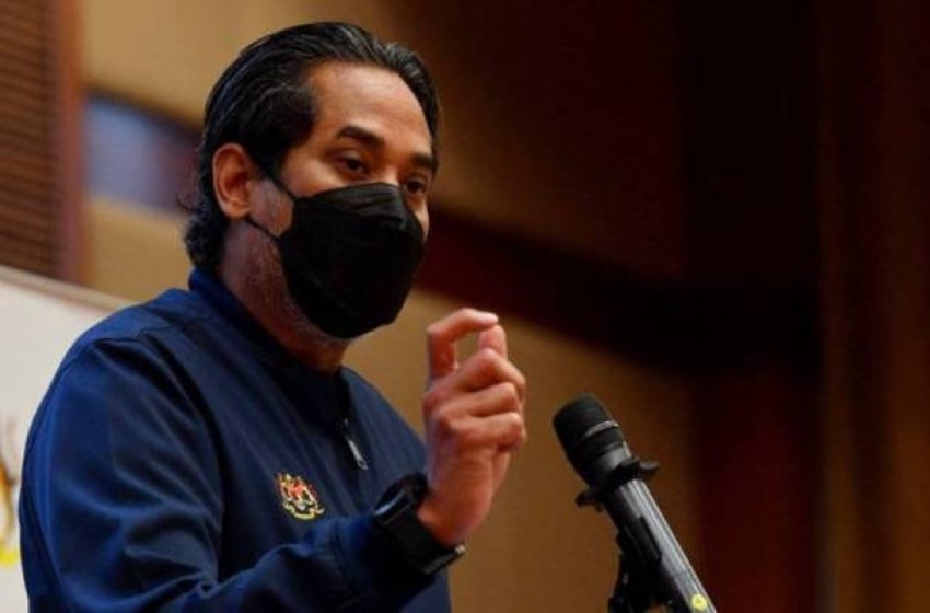 Ministers coming from abroad face the same quarantine rules as everyone else, no exceptions