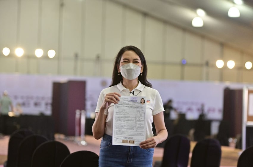 Hontiveros Stands Over Unfair Vaccination Rule