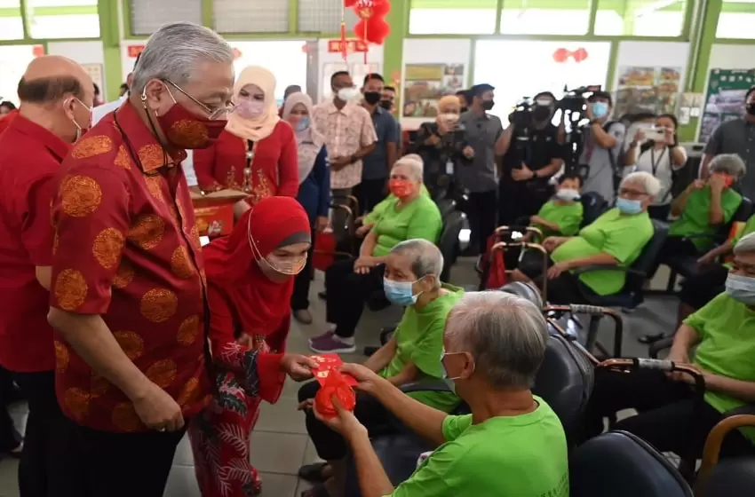 Malaysia’s economy is on the mend, and the PM wishes success in his CNY message