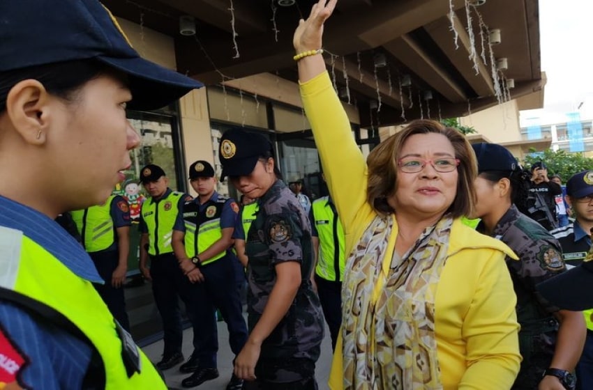 The Controversial Politicians Who Run For the Past Years