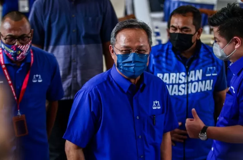 Hasni says he won’t run for Johor MB and that a young leader take his place