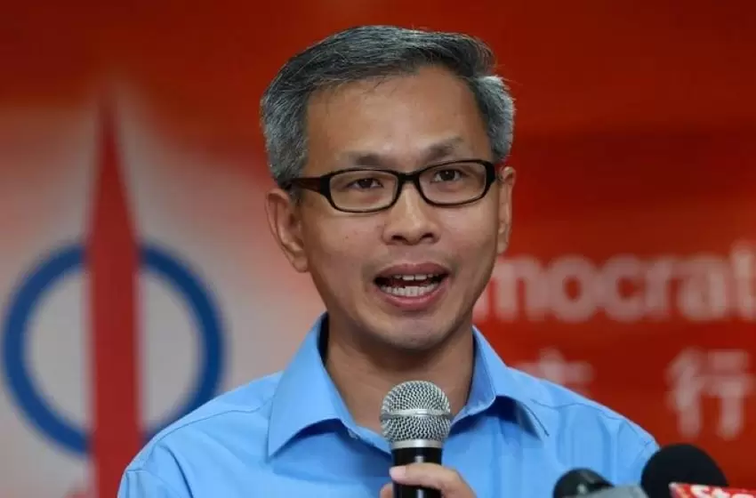 Tony Pua: Najib keeps making a fool of himself by blaming ruling govts for 1MDB