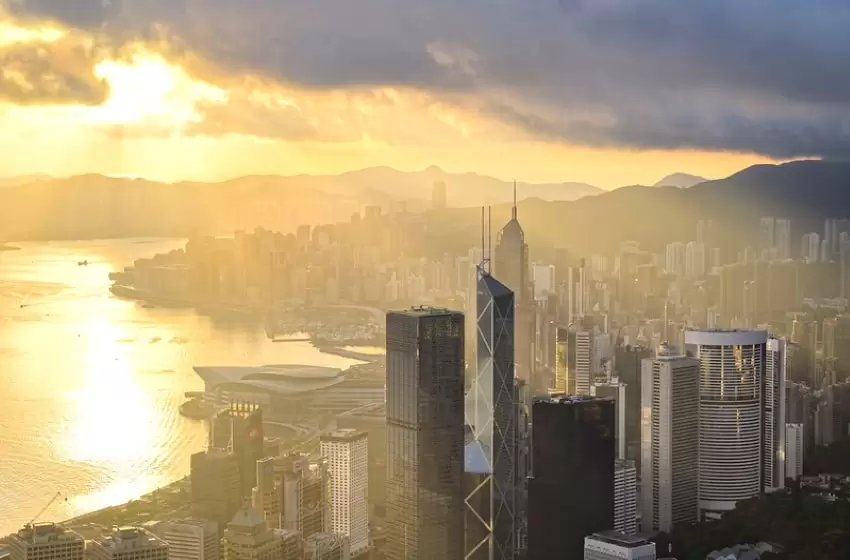Hong Kong loosens Covid restrictions for flight crews, lifts travel alert