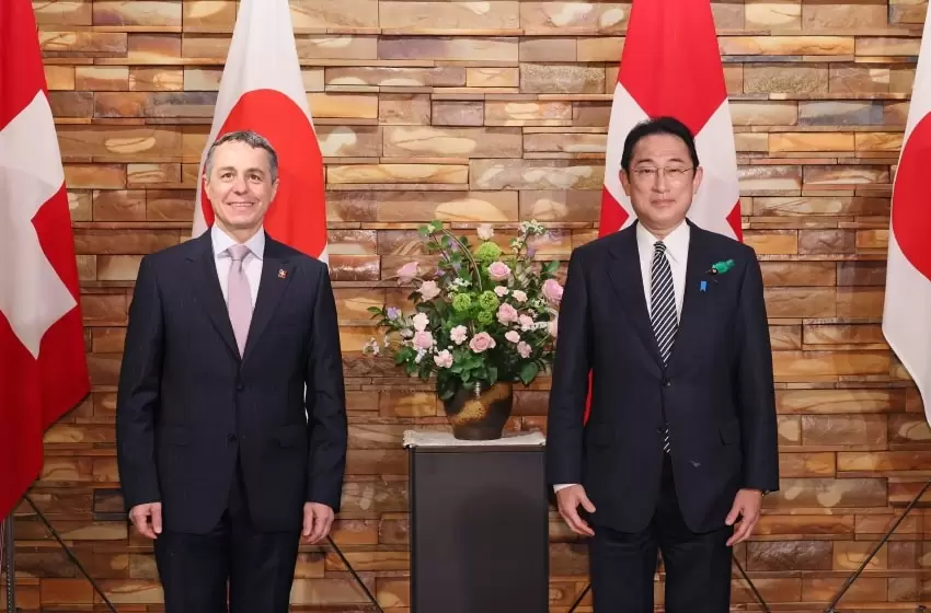 The team of the incoming South Korean president meets with Kishida of Japan