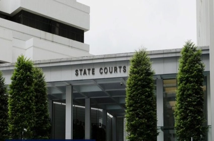 A Singapore court sentences an Australian to prison for throwing a wine bottle and murdering a man.