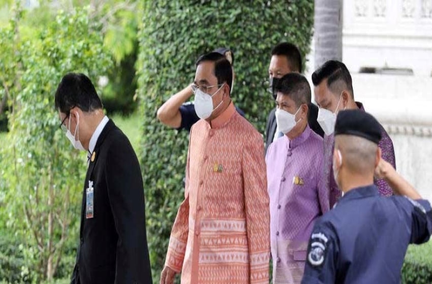 The Deal With PM’s Aide Behavior