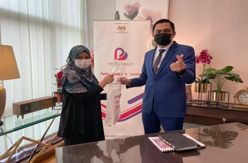 The Seri Perdana Aidilfitri open house welcomes over 100,000 guests