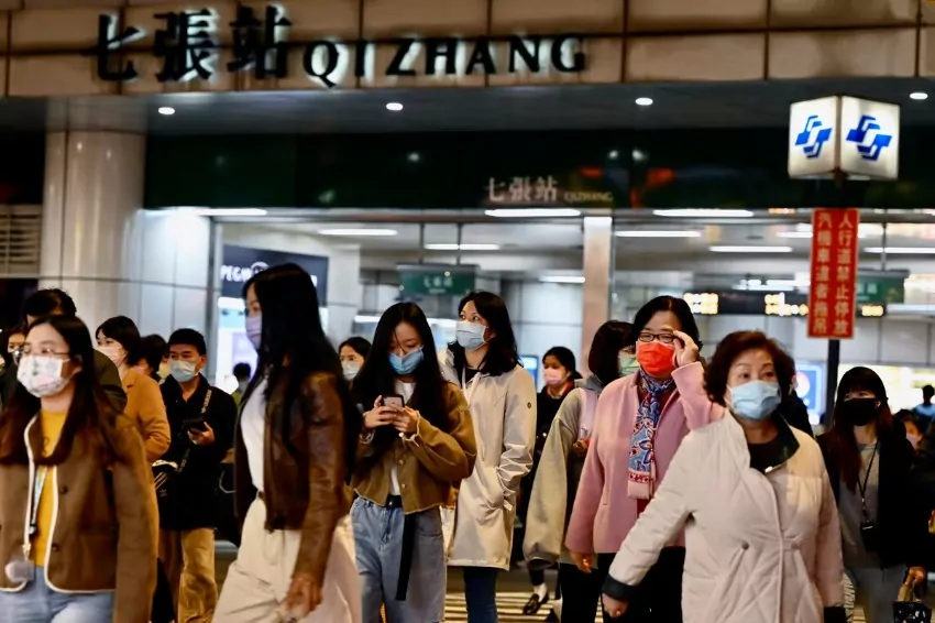 A 6.0 magnitude earthquake shook Taiwan, no apparent damage has been reported