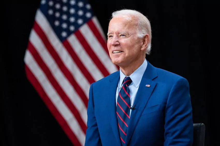 Abortion verdict by US Supreme Court is "a sad day for court and country," says Biden