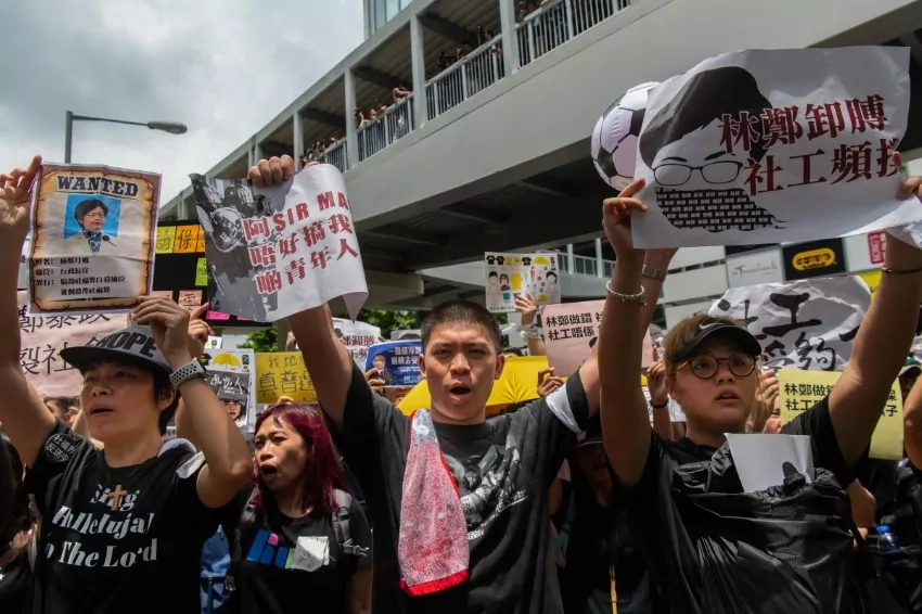 At the start of a visit to the city, Chinese President declares Hong Kong a “reborn of fire”