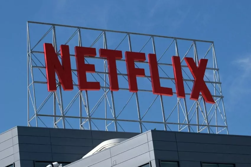 In a car accident in Mexico, two actors from Netflix’s “The Chosen One” died