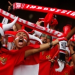 Indonesia football match chaos kills 2 fans