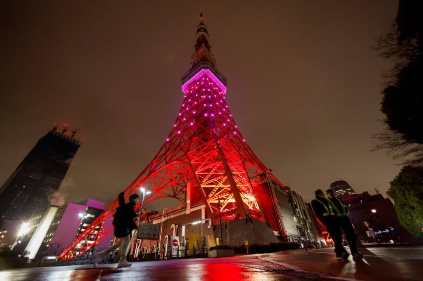 Japan cautions potential power shortage on Monday