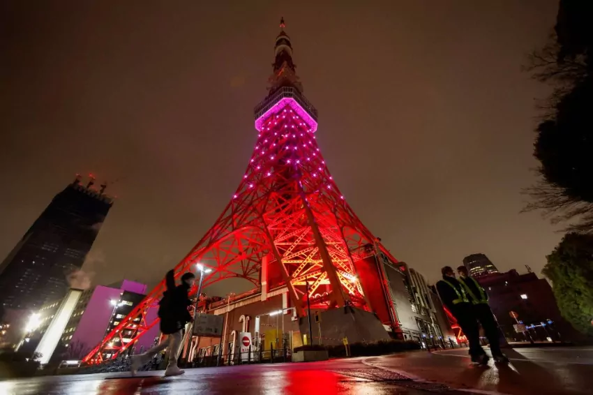 Japan cautions potential power shortage on Monday