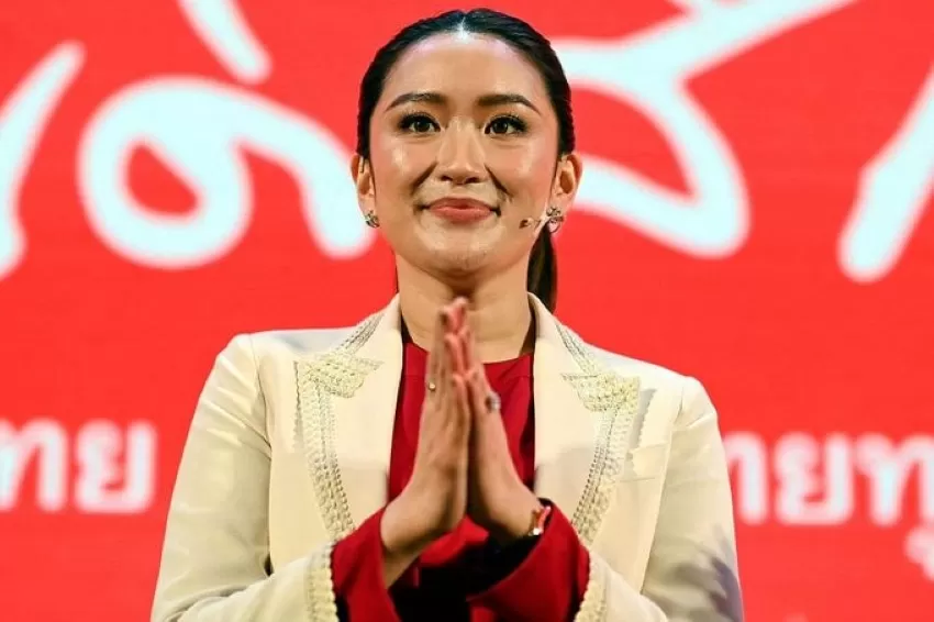 Thaksin’s ‘little girl’ introduces Shinawatra name to the new Thai generation