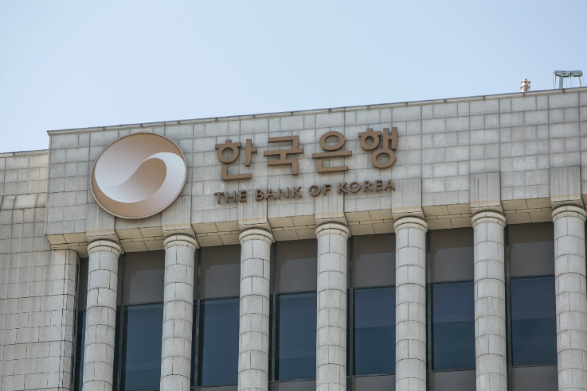 The Bank of Korea has raised its inflation estimates and plans to examine its large step hikes