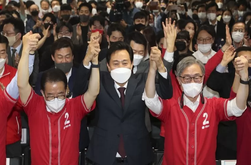 Local elections in South Korea are won by the governing party by a landslide