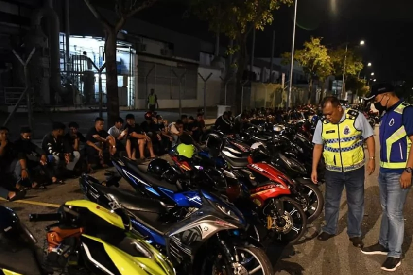 5 dead in a suspected street racing in Penang