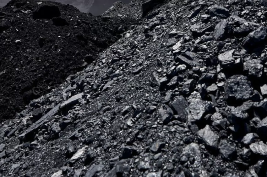 Chinese mining site, a mountain collapsed, killing ten people
