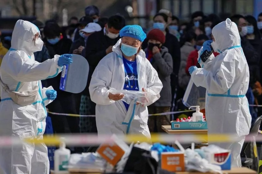 Eastern China conducts extensive COVID-19 testing to control virus waves