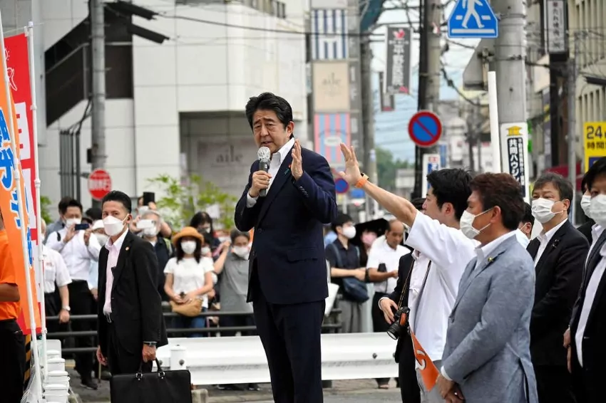 Former PM Shinzo Abe’s body arrives in Tokyo, whole country in mourning