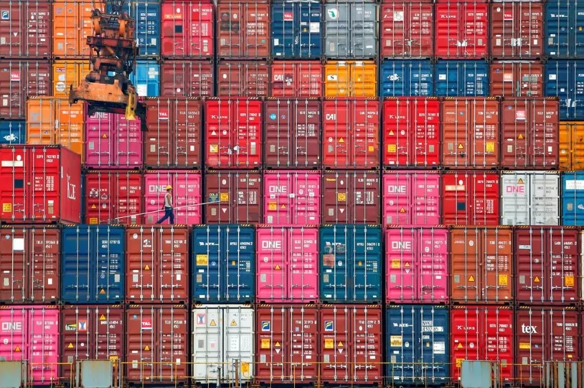 Indonesia and UAE strike trade deal