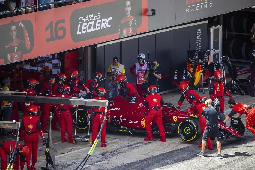 Leclerc: Ferrari must fix engine problems