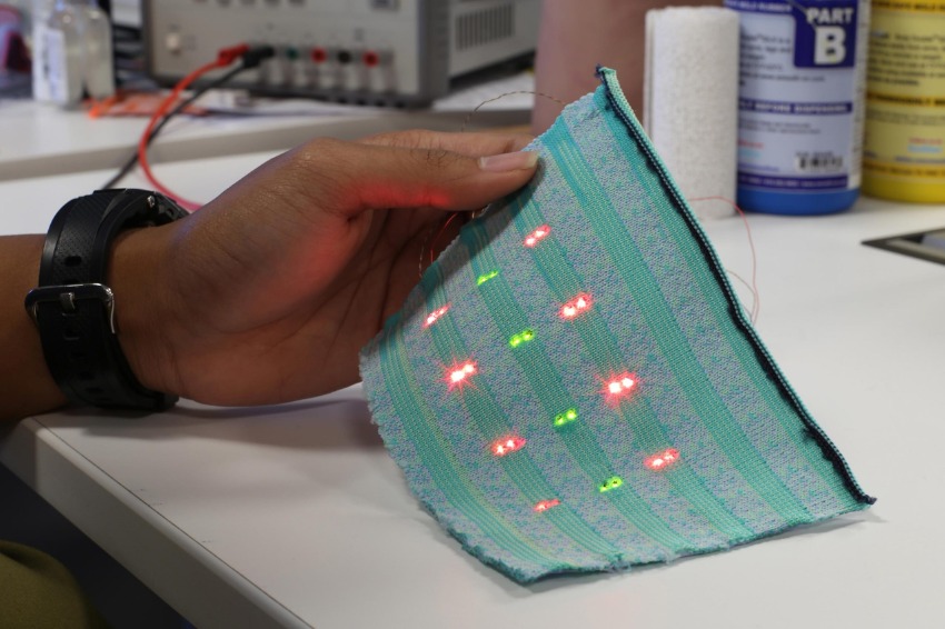 MIT Engineers boost fluorescent sensor signals to see inside living cells