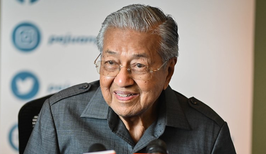 Mahathir got RM2.6 million, says Zahid's corruption trial witness