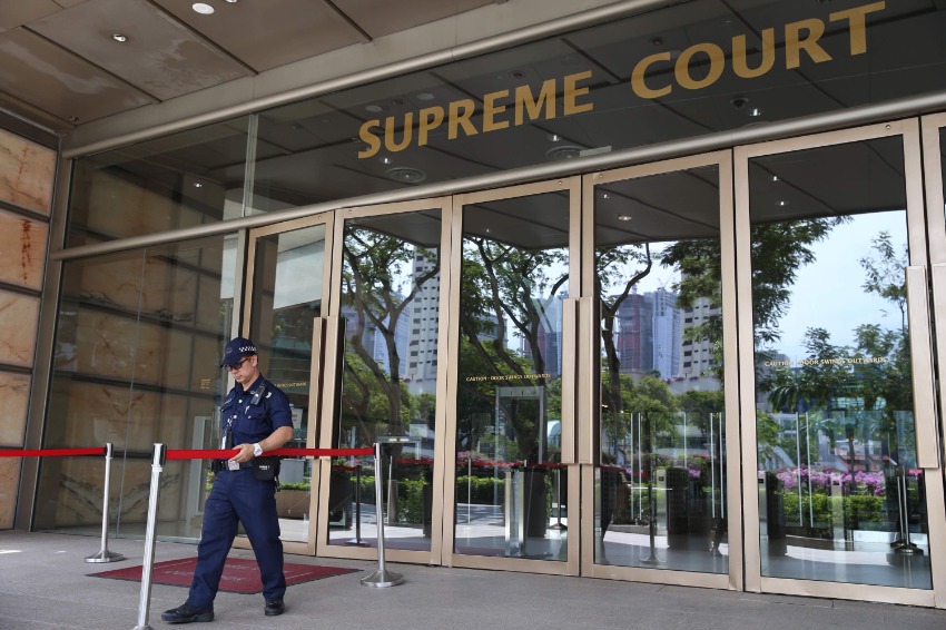 Malaysian lawyer warned in Singapore for drug trafficking comments