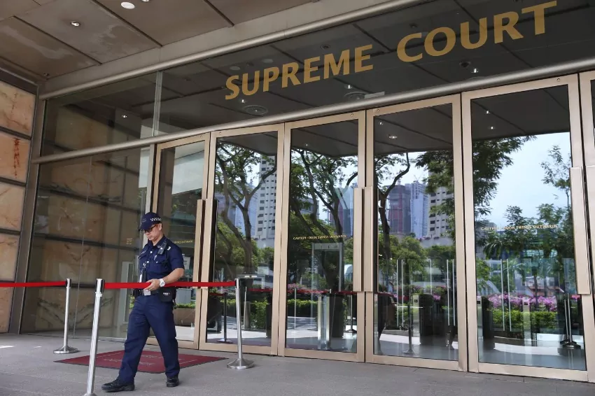 Malaysian lawyer warned in Singapore for drug trafficking comments
