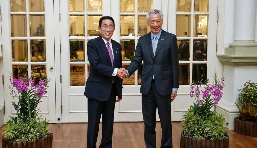 PM Lee congratulates Kishida on his election win