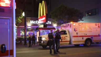 Six killed at Chicago suburb's Independence Day celebration
