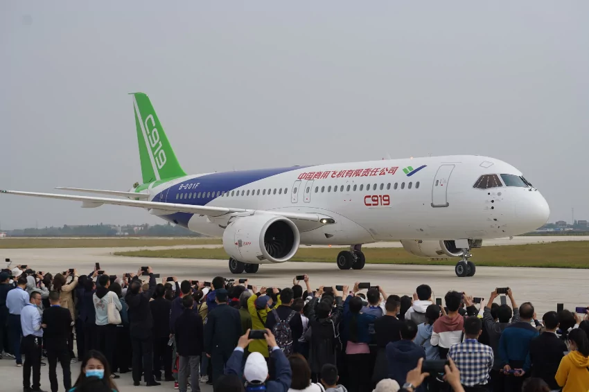 Test planes for China's C919 airplane nears certification