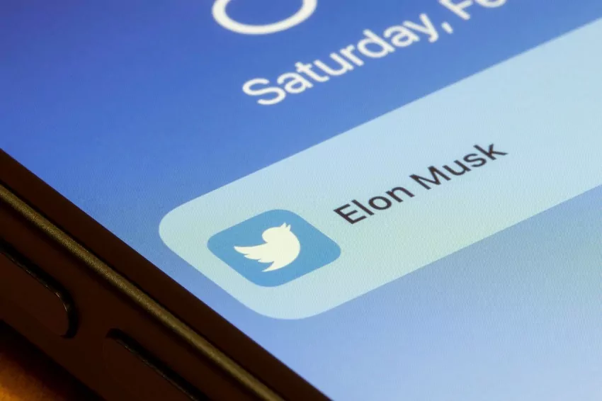 If Elon Musk and Twitter can't renegotiate, shareholders suffer