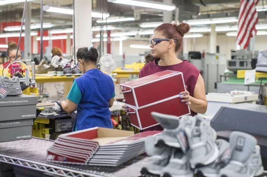 Korea Inc.’s labor shortage brings back older workers
