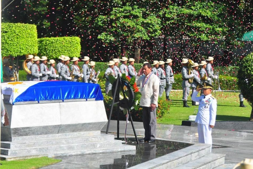 Marcos urges for post-pandemic "unity" on National Heroes Day