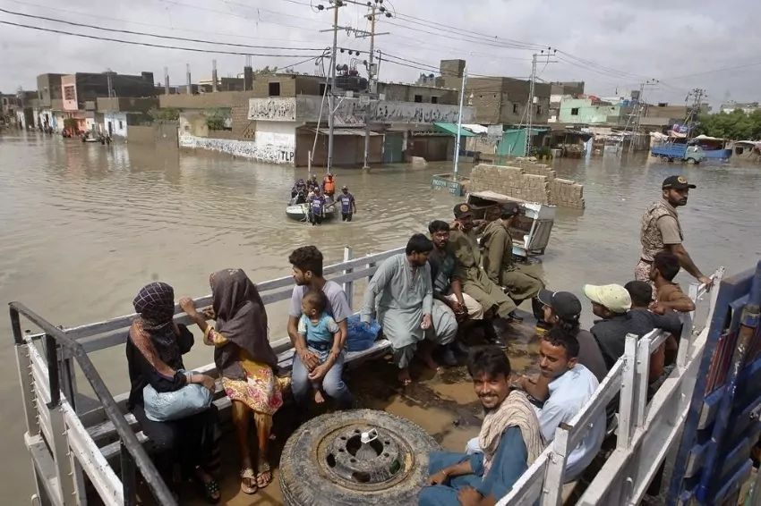The death toll from monsoon flooding in Pakistan has surpassed 1,000