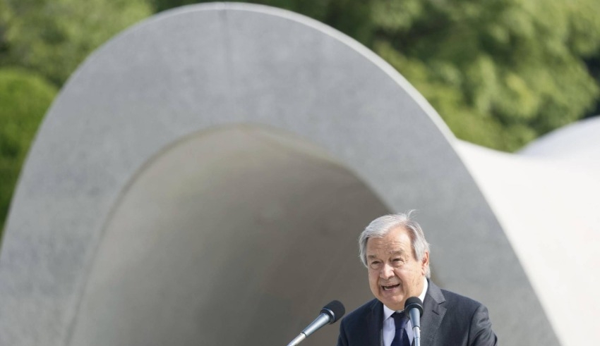 UN chief in Hiroshima calls nuclear weapons a "loaded gun"