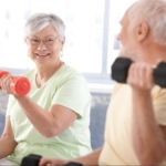 What types of exercise are designed to minimize the risk of dementia